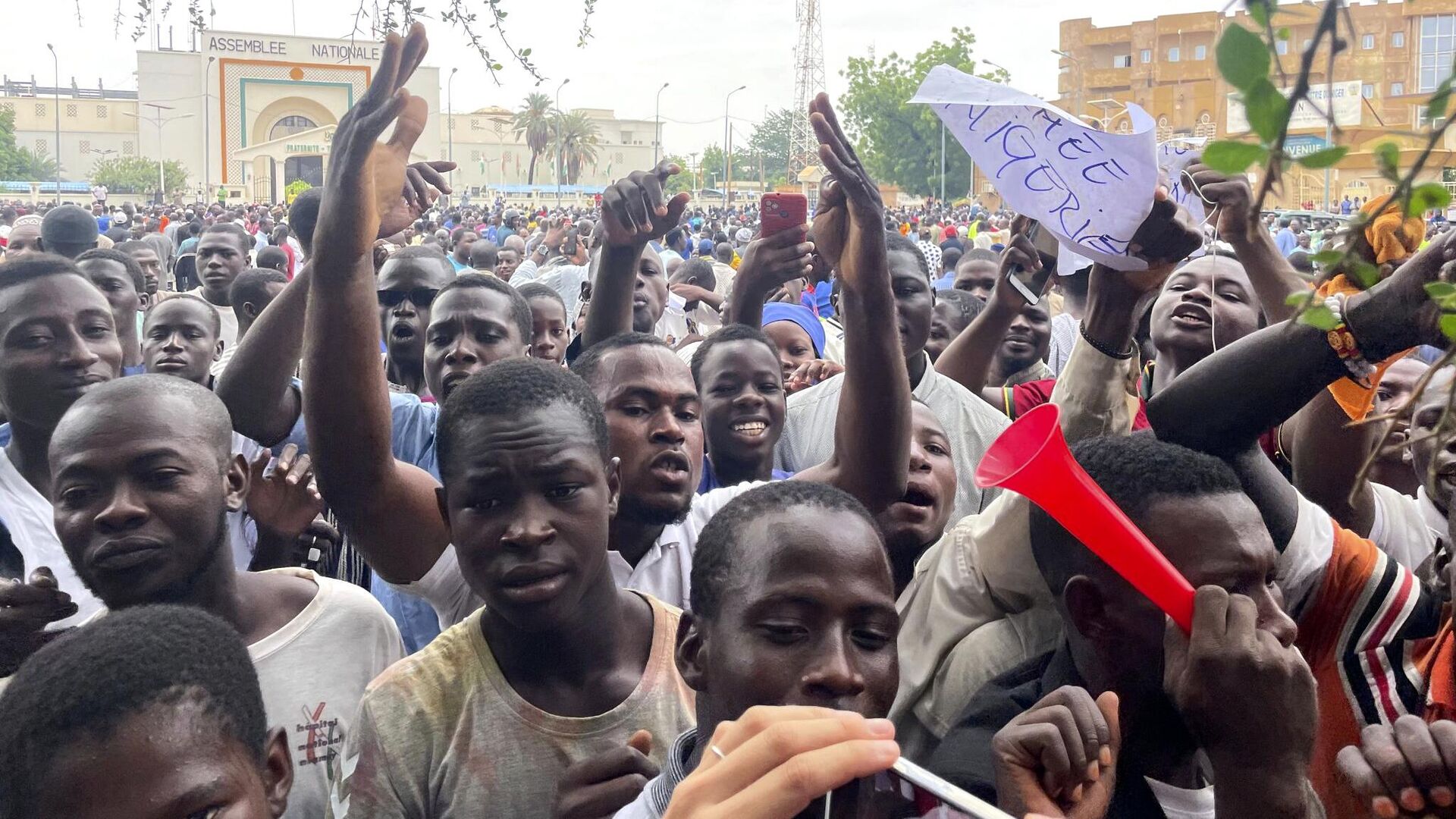 Военный переворот в Нигере: мятежники выдвинули «смертельный» ультиматум главе Минфина